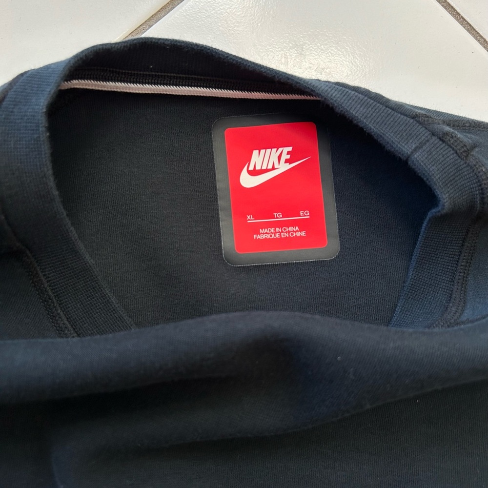 Black Nike Performance Pullover - image 6